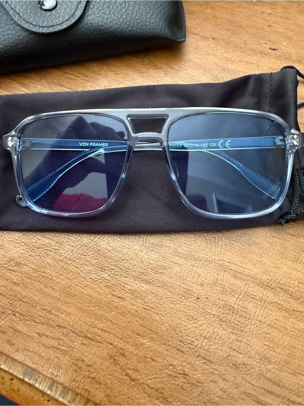 Used like new VZN Frames unisex St Barts Azure sunglasses